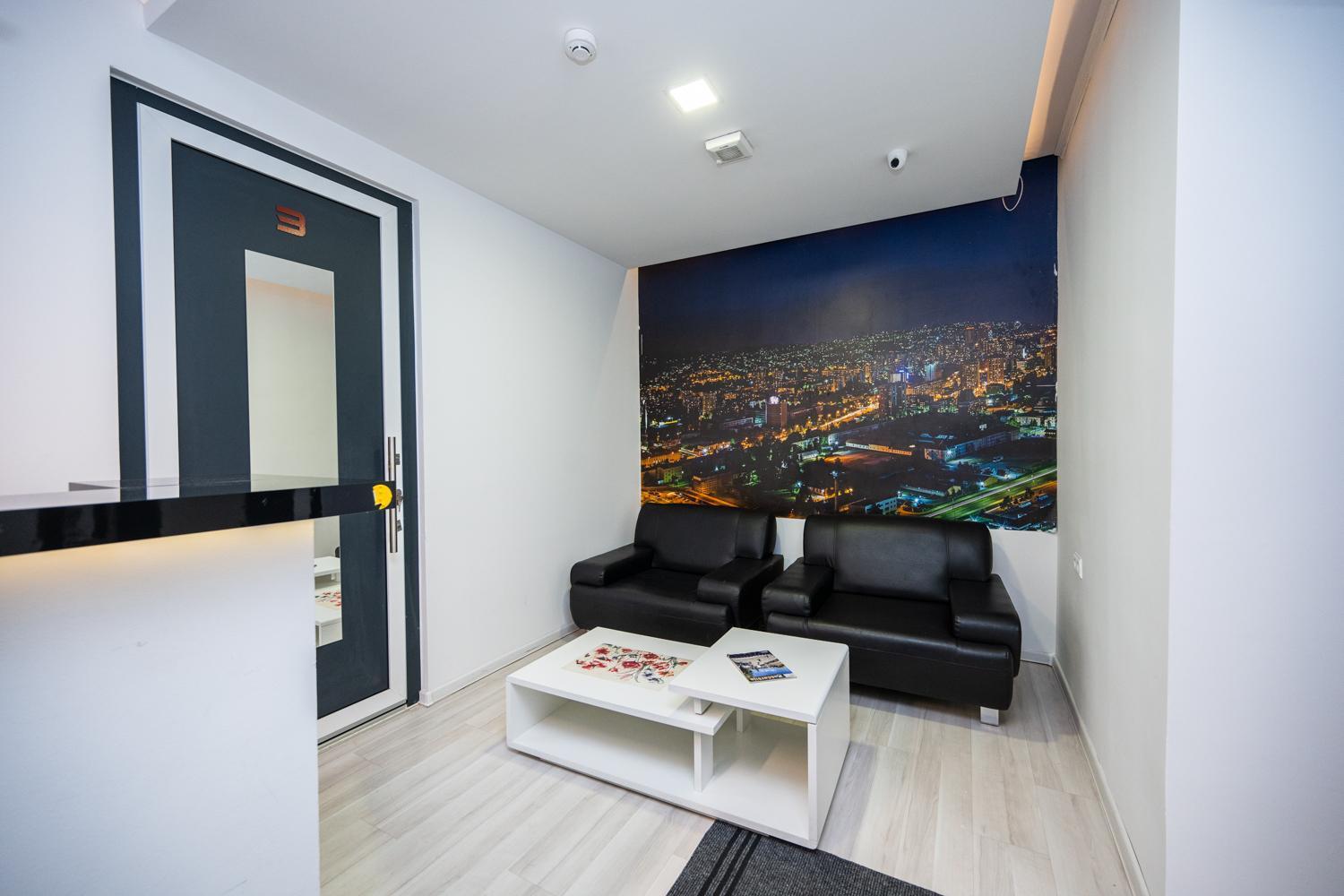 Modern And Design Apartments Near Cathedral Sarajevo Exterior photo