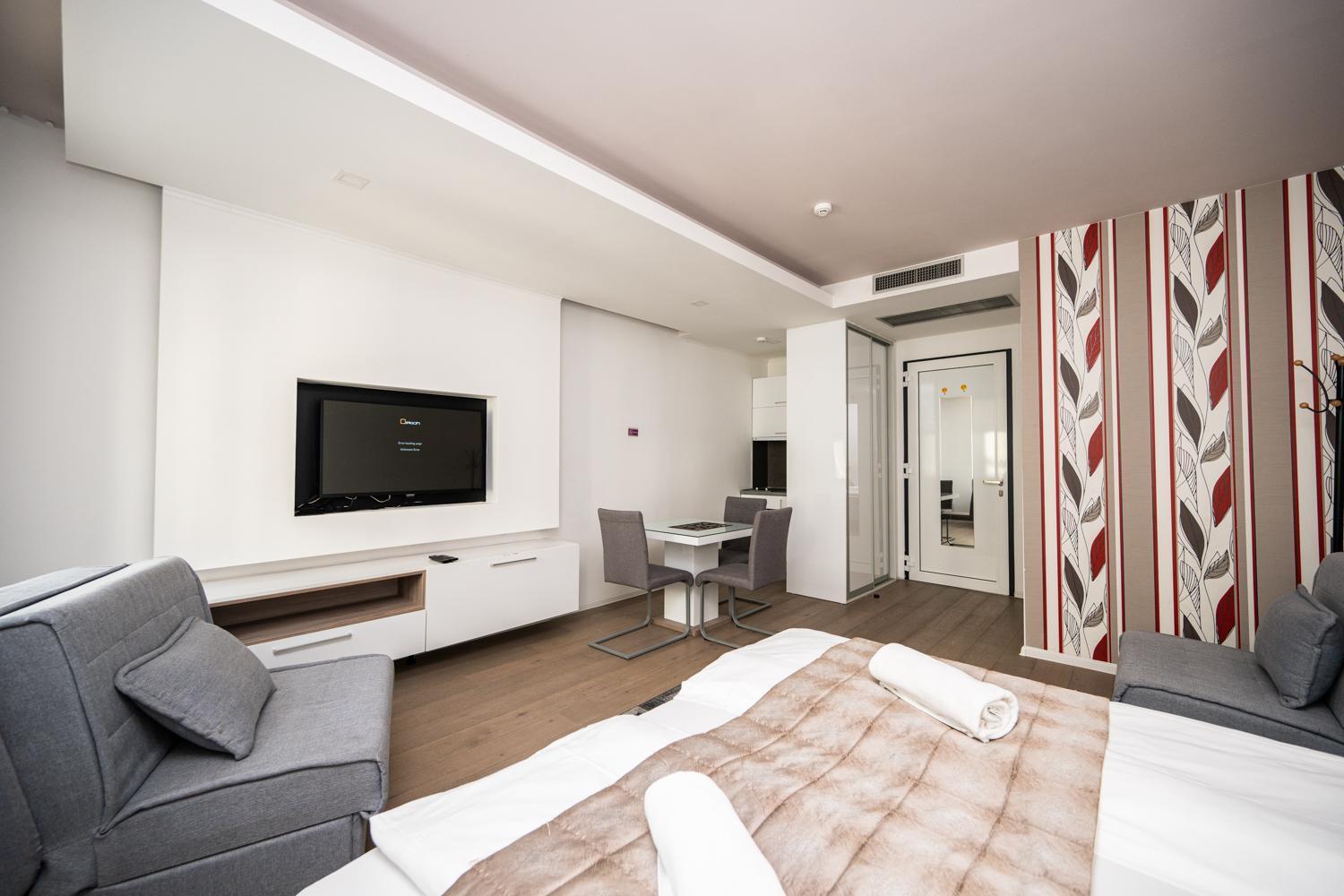 Modern And Design Apartments Near Cathedral Sarajevo Exterior photo